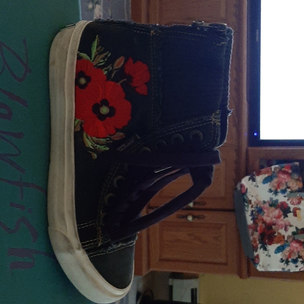 MOCHI-A. Blowfish Malibu hi- top sneaker